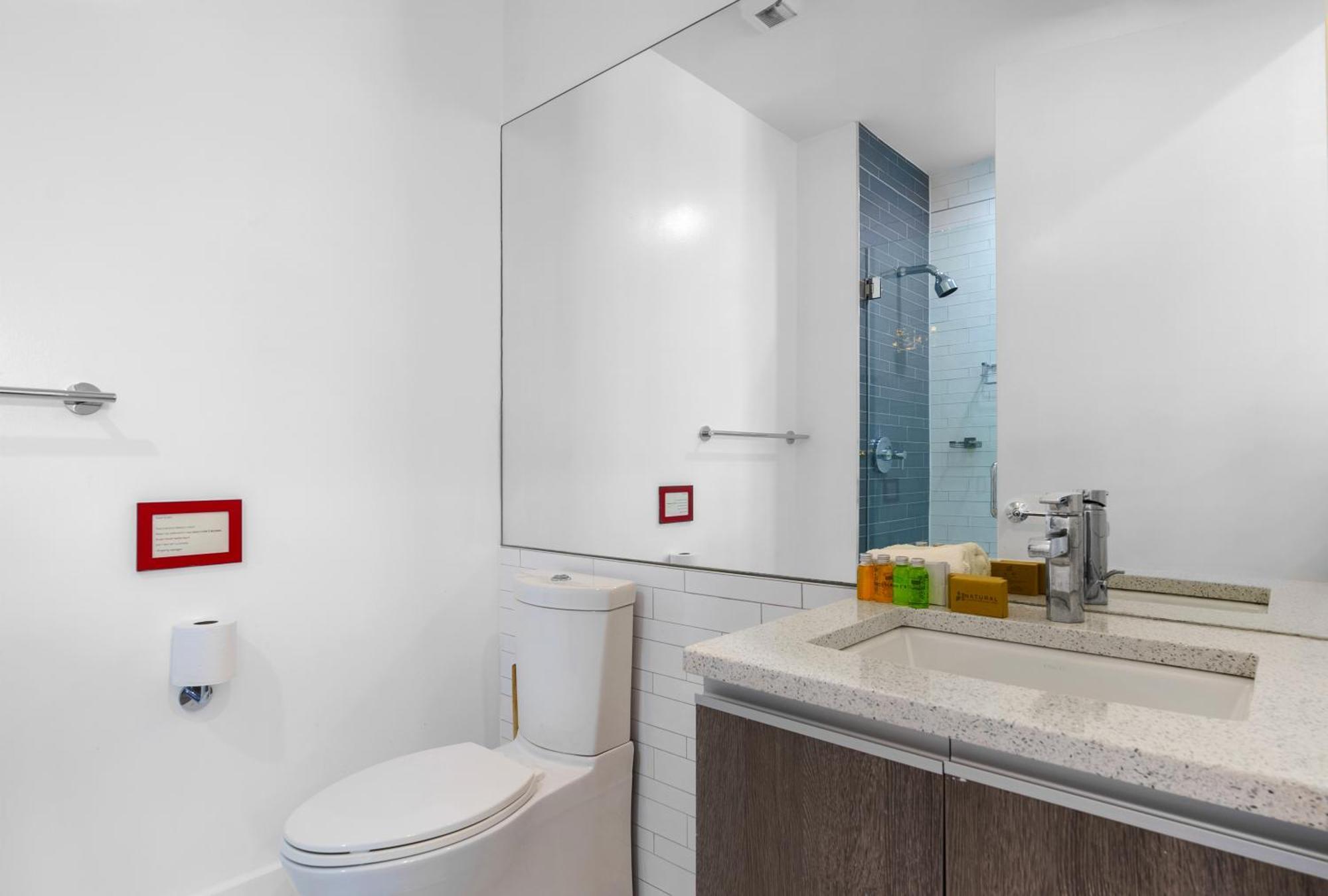 Dharma Home Suites هوبوكين المظهر الخارجي الصورة